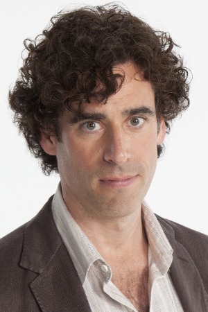Stephen Mangan
