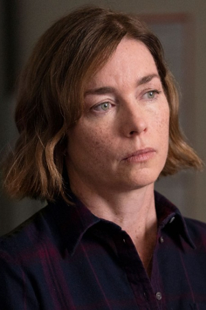 Julianne Nicholson