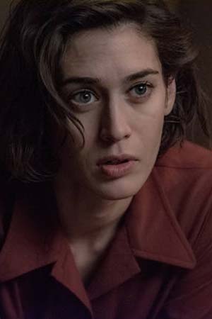 Lizzy Caplan