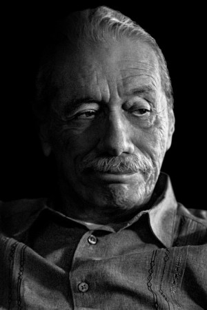 Edward James Olmos