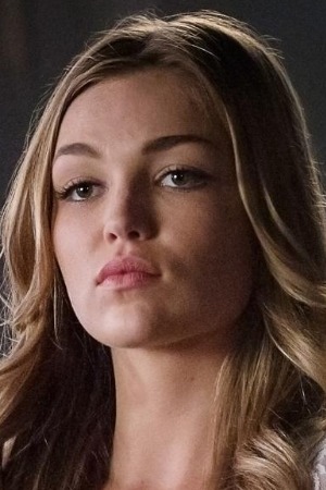 Lili Simmons