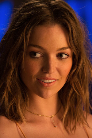 Lili Simmons