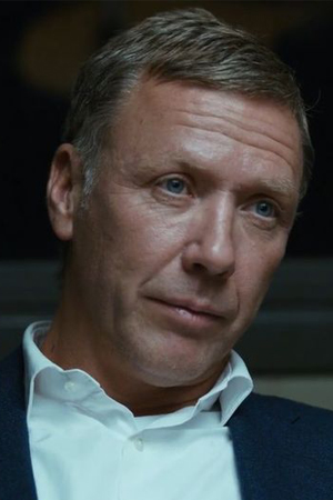 Mikael Persbrandt