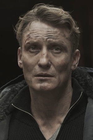 Oliver Masucci