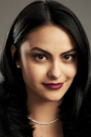 Camila Mendes