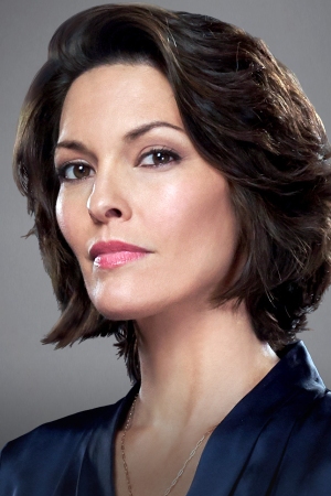 Alana De La Garza