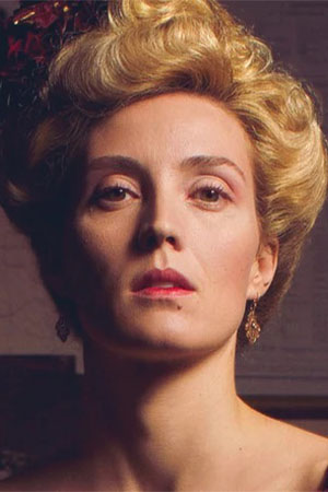 Evelyne Brochu