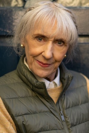 Anita Dobson
