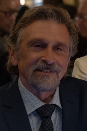 Dennis Boutsikaris
