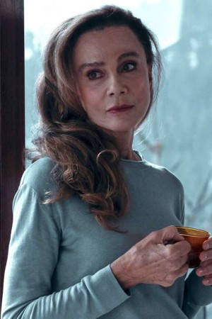 Lena Olin
