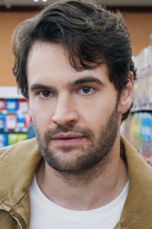 Tom Bateman