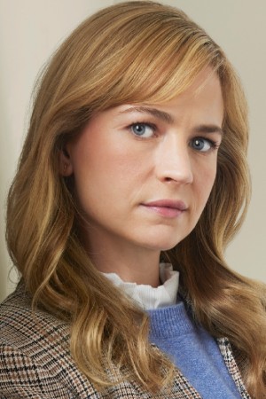 Britt Robertson