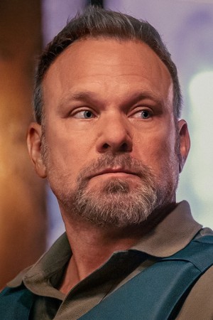 Norbert Leo Butz