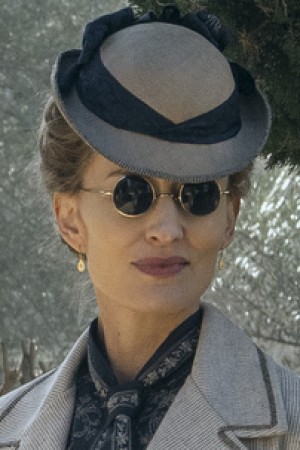 Natascha McElhone