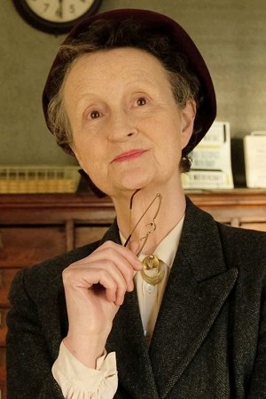 Georgie Glen