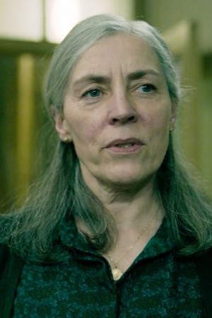 Saskia Reeves