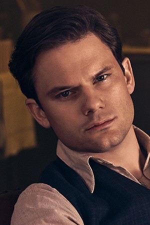 Jeremy Irvine