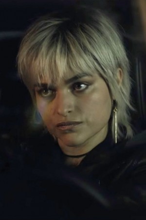 Eve Harlow