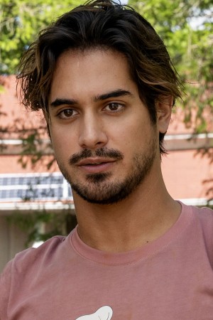 Avan Jogia