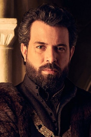 Tom Cullen