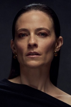 Lara Pulver