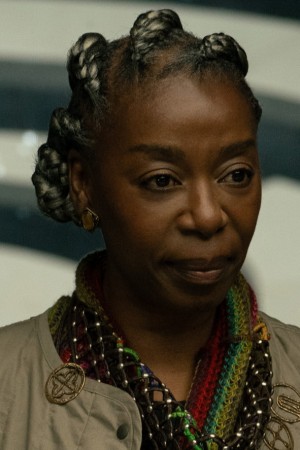 Noma Dumezweni