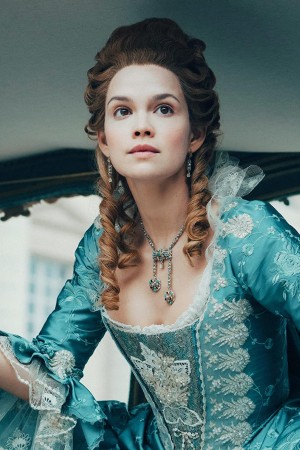 Emilia Schüle