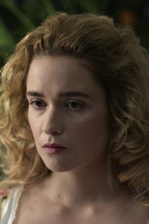 Alice Englert