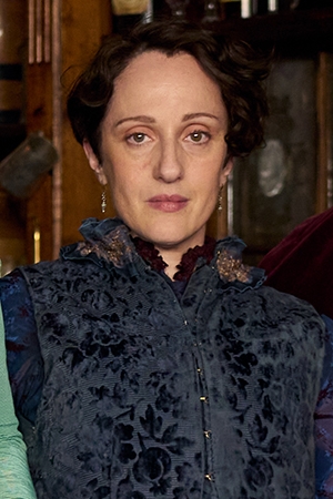 Nadia Albina